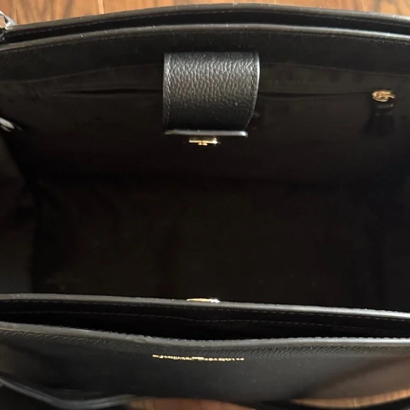 Kate Spade Elegant Black Shoulder Bag - Picture 5 of 6